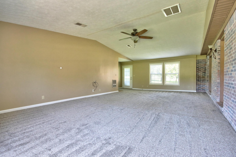 Listing Image 27