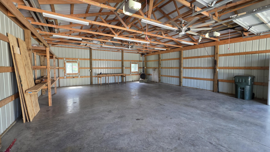 Listing Image 44