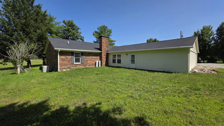 Listing Image 46