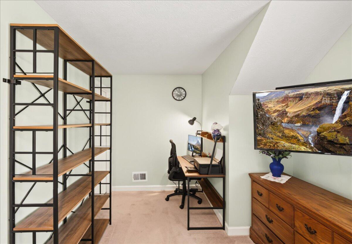 Listing Image 25
