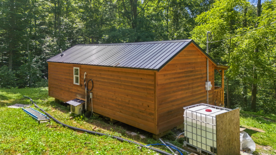 Listing Image 6