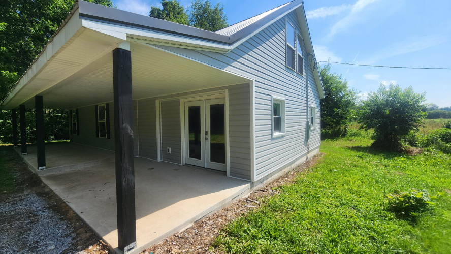 Listing Image 5