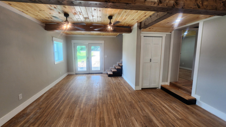 Listing Image 9