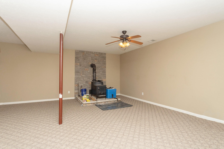 Listing Image 28