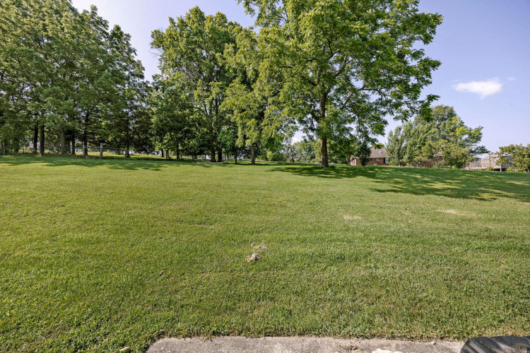Listing Image 37