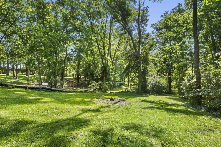 Listing Image 53