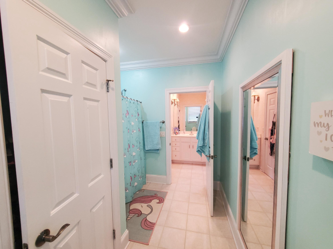 Listing Image 55