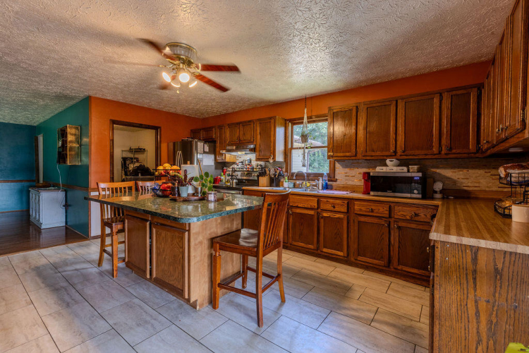 Listing Image 37