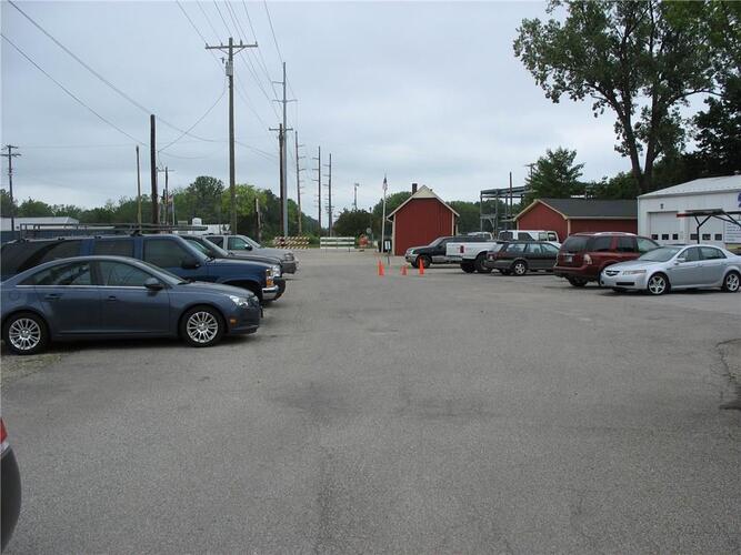 Listing Image 18