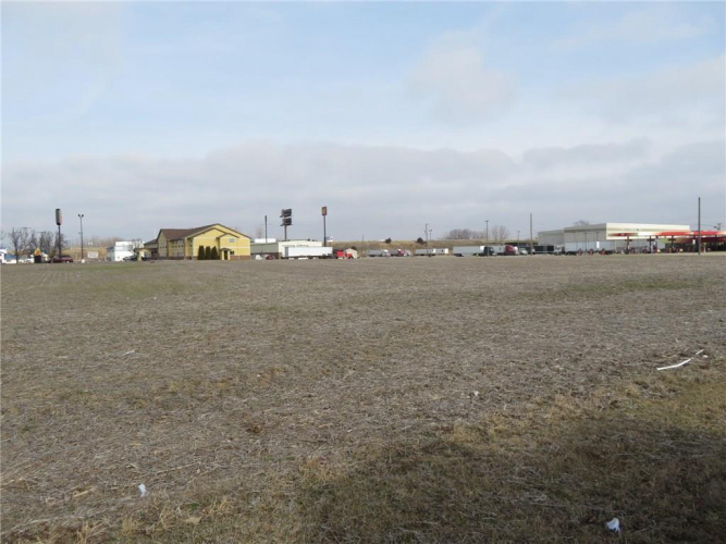 Listing Image 7