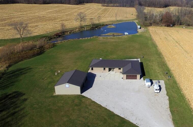 8205 E County Road 1100 North  Roachdale, IN 46172 | MLS 21894089