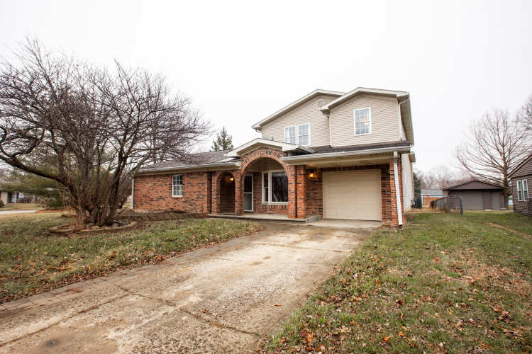 6305  Rene Drive Indianapolis, IN 46221 | MLS 21900549