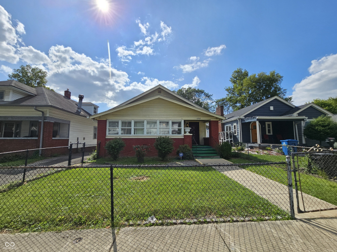 4702  Guilford Avenue Indianapolis, IN 46205 | MLS 21905619