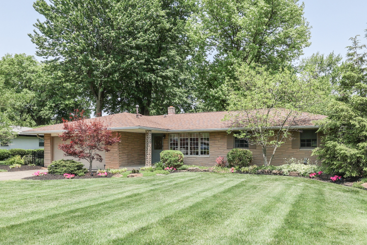 326 Bangor Drive Indianapolis IN 46227 (House For Sale) MLS 21922703