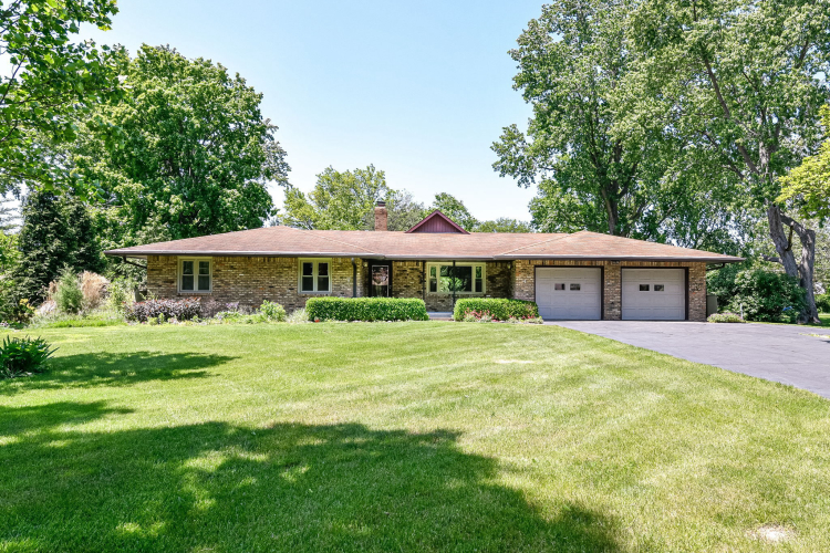 5626 N Boy Scout Road Indianapolis IN 46226 MLS 21923666