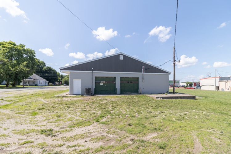 Listing Image 26