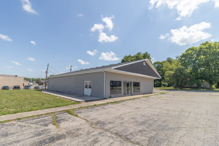 Listing Image 37