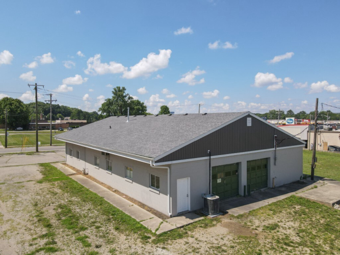 Listing Image 43