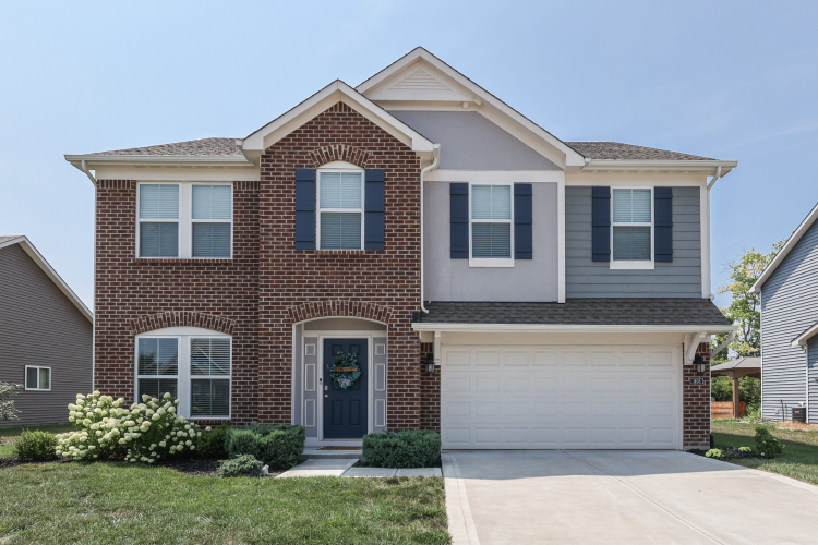 1408  Horse Shoe Bend Greenwood, IN 46143 | MLS 21934954