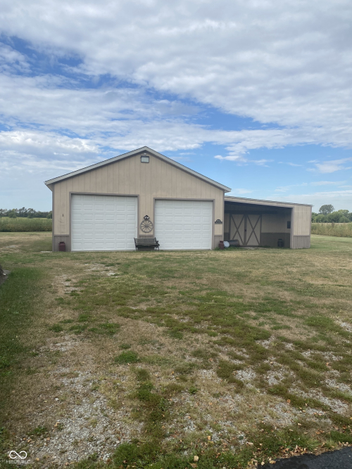 Listing Image 38