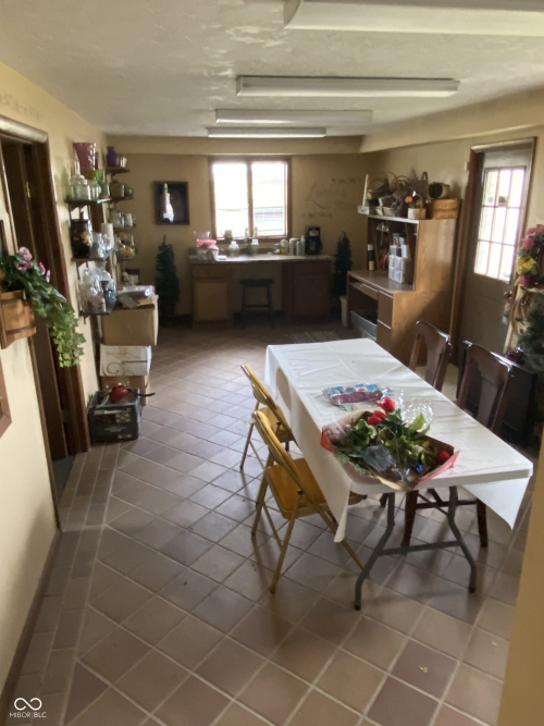 Listing Image 41