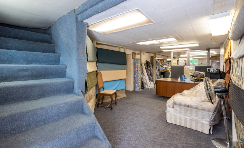 Listing Image 11