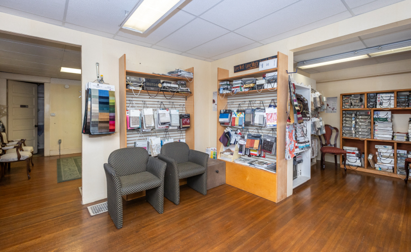 Listing Image 15