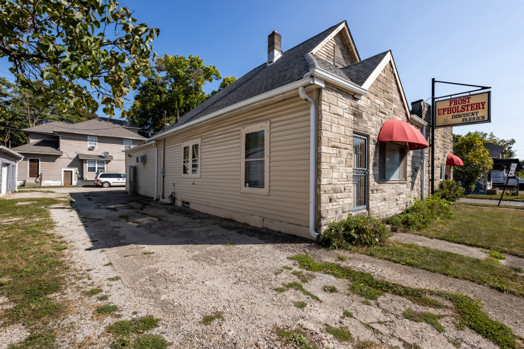 Listing Image 26