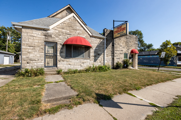 Listing Image 27