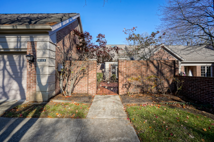8513  Olde Mill Circle West Drive Indianapolis, IN 46260 | MLS 21951792