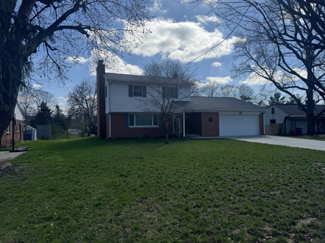 1435 S Court Drive Indianapolis, IN 46227 | MLS 21953102