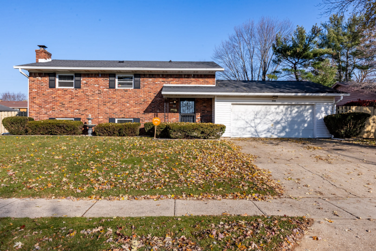 5514  Hollister Drive Indianapolis, IN 46224 | MLS 21954507