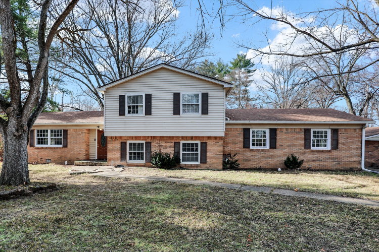 5564  Chester Lane Indianapolis, IN 46220 | MLS 21955455