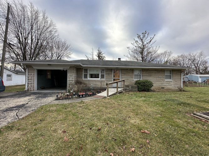 6421  W 12th  Indianapolis, IN 46214 | MLS 21957058