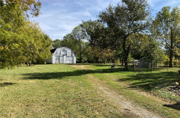 Listing Image 8