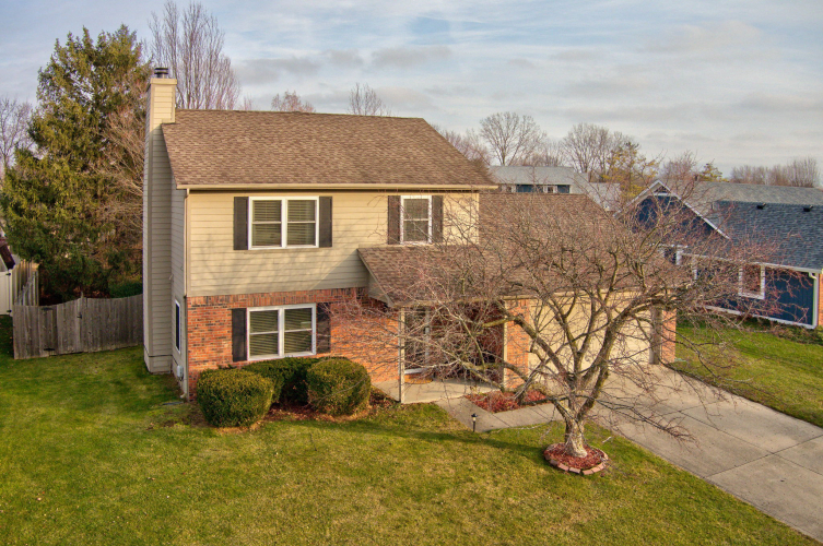 7639  Old Oakland Blvd West Drive Indianapolis, IN 46236 | MLS 21958301