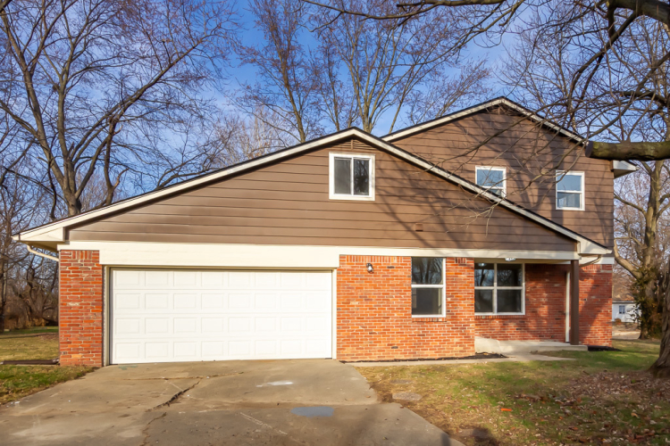 5302  Norcroft Drive Indianapolis, IN 46221 | MLS 21958676