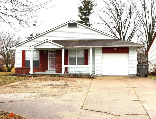 3743 E Stop 11 Road Indianapolis, IN 46227 | MLS 21959032