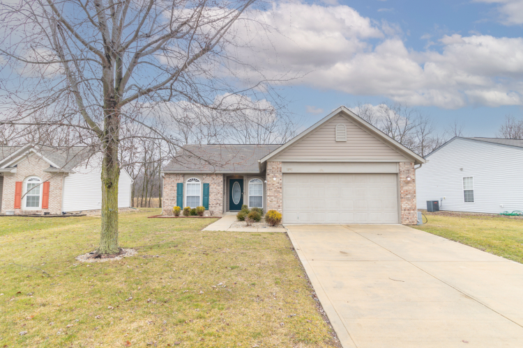 1891  Copeland Farms Drive Greenfield, IN 46140 | MLS 21959176