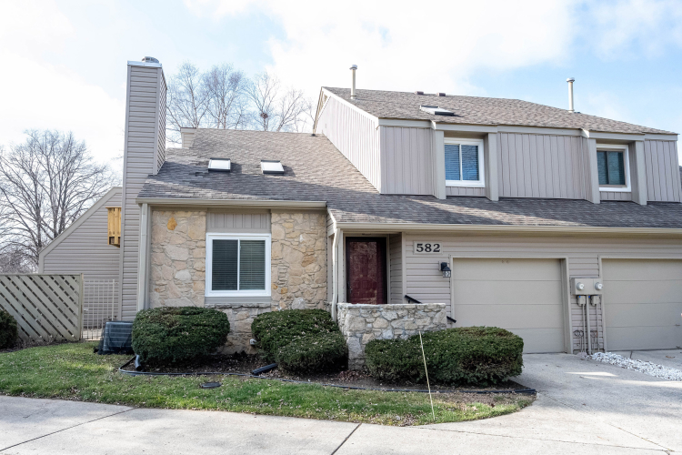 582  Conner Creek Drive Fishers, IN 46038 | MLS 21959581