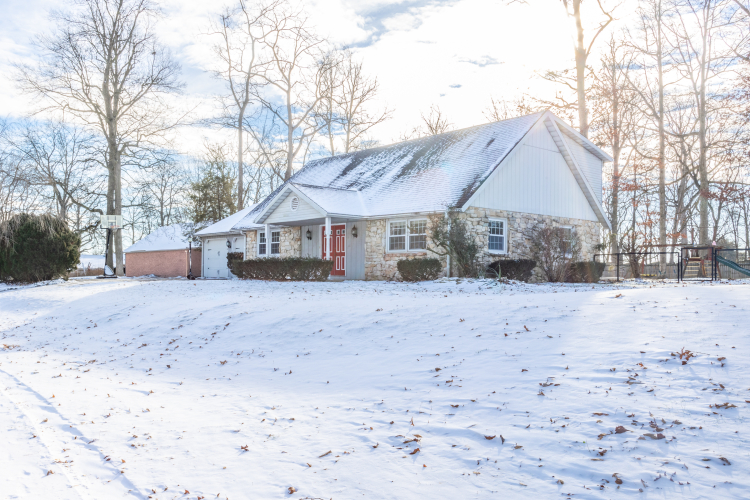 307  Timber Lane Anderson, IN 46017 | MLS 21960146