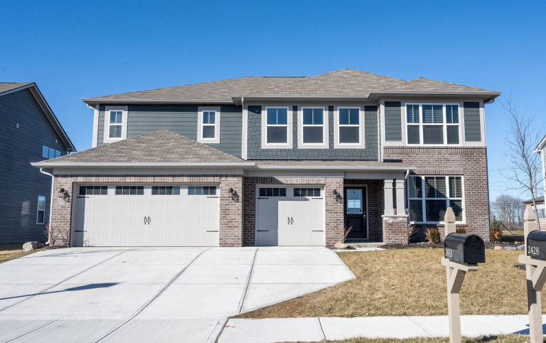 2428 S Copperstone Drive New Palestine, IN 46163 | MLS 21962227