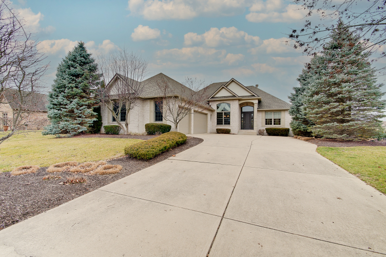 2892  Coventry Lane Greenwood, IN 46143 | MLS 21962518