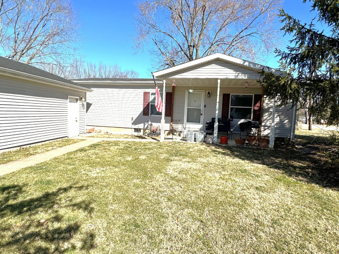 259  Ole Rocking Chair Way Cloverdale, IN 46120 | MLS 21963900