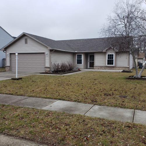8315  Southern Springs Drive Indianapolis, IN 46237 | MLS 21964127