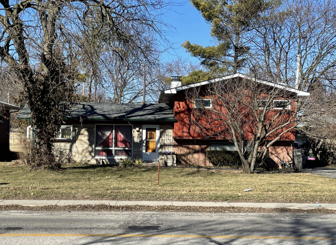 5820 E 10th Street Indianapolis, IN 46219 | MLS 21964151