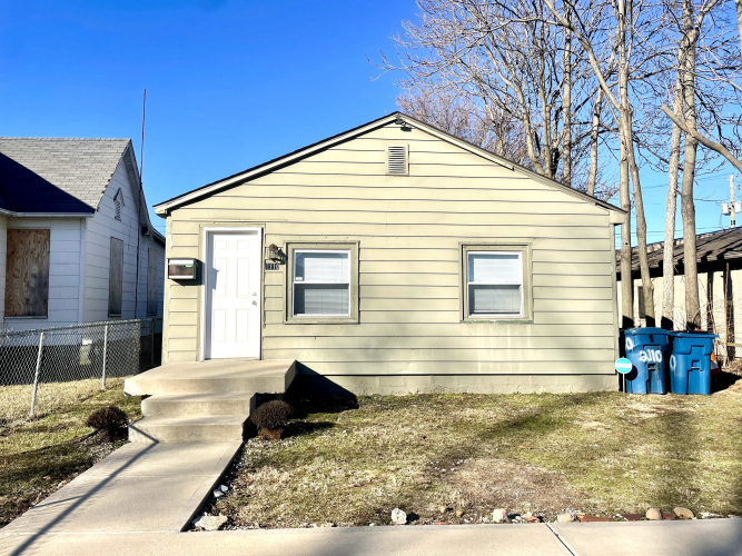 2110  Clay Street Indianapolis, IN 46205 | MLS 21964302