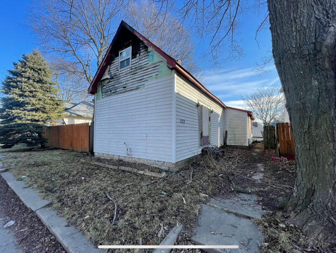 1123 N Tibbs Avenue Indianapolis, IN 46222 | MLS 21966359