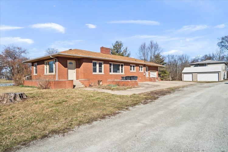 2532  Mounds Road Anderson, IN 46016 | MLS 21966515