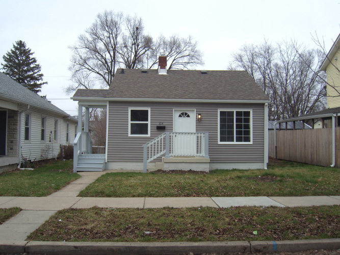 1614 E Kelly Street Indianapolis, IN 46203 | MLS 21967656